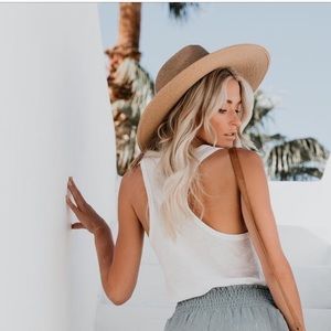 Vici travel companion hat